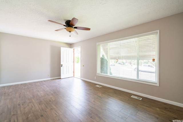 4442 S 375 E, Washington Terrace, UT 84405 — photo 5