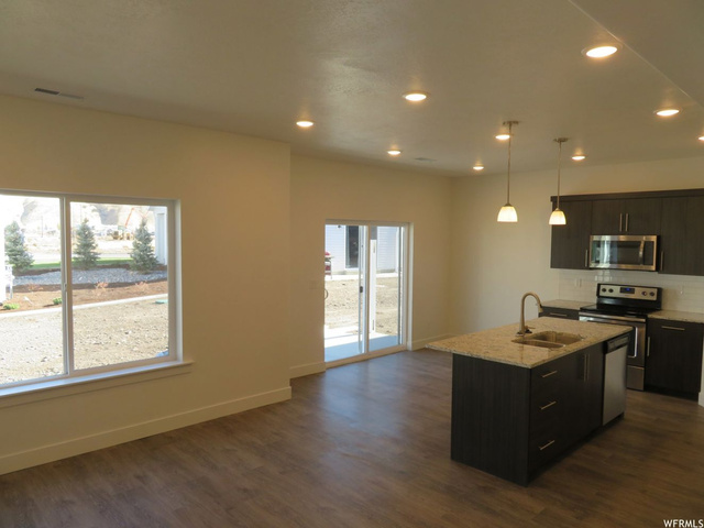 1407 E 380 S, Hyrum, UT 84319 — photo 3