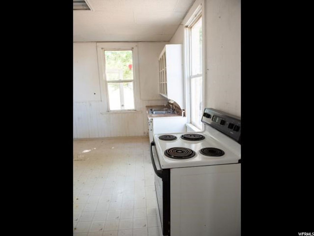 174 N 200 E, Levan, UT 84639 — photo 9