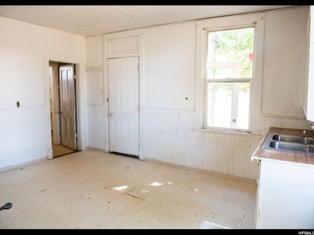 174 N 200 E, Levan, UT 84639 — photo 10