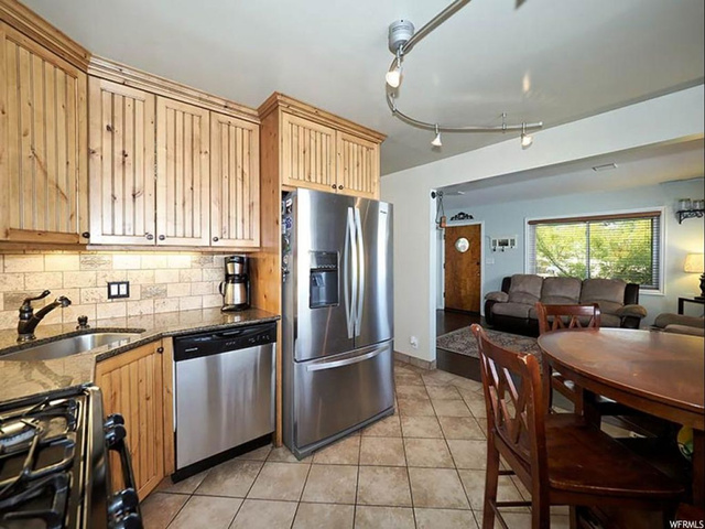 7733 S 1000 E, Midvale, UT 84047 — photo 9