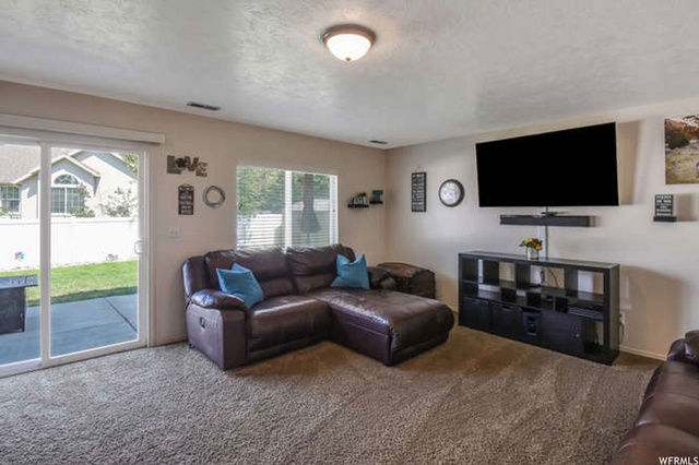 1184 W 1075 N, Clinton, UT 84015 — photo 8