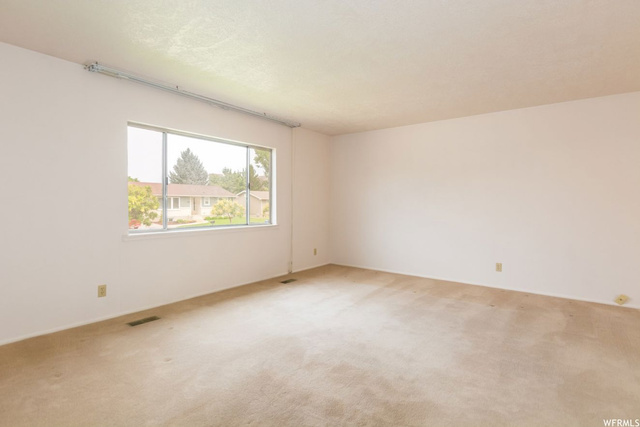 340 E 1200 N, Logan, UT 84321 — photo 5
