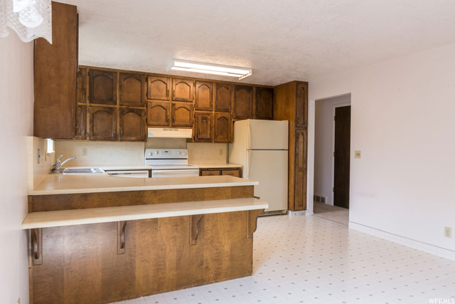 340 E 1200 N, Logan, UT 84321 — photo 10