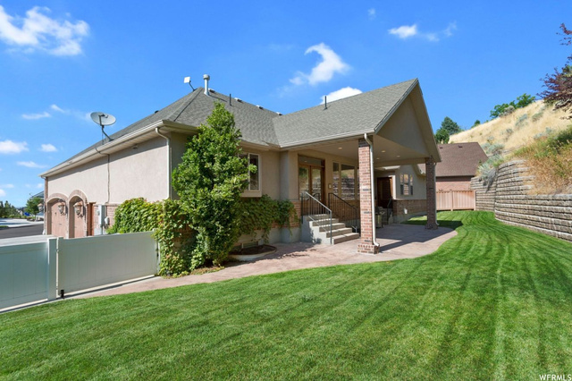 324 Maxine Ct, Bountiful, UT 84010 — photo 11