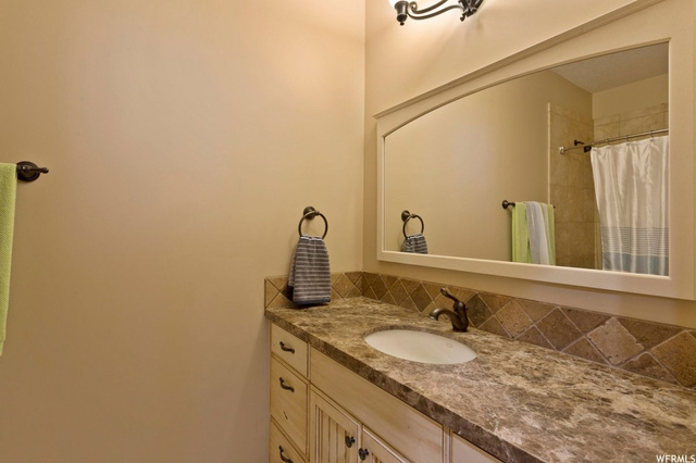 324 Maxine Ct, Bountiful, UT 84010 — photo 5