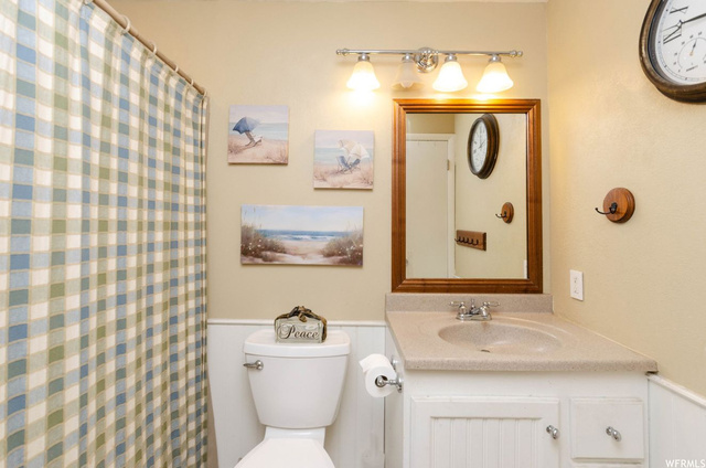 576 Barlow St, Clearfield, UT 84015 — photo 6