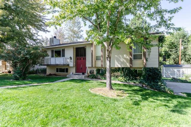 576 Barlow St, Clearfield, UT 84015 — photo 2