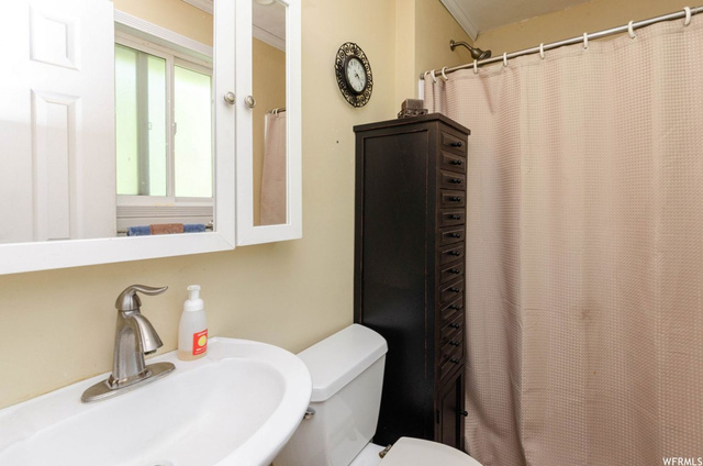 576 Barlow St, Clearfield, UT 84015 — photo 11