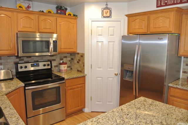 628 E 2475 N, North Ogden, UT 84414 — photo 11