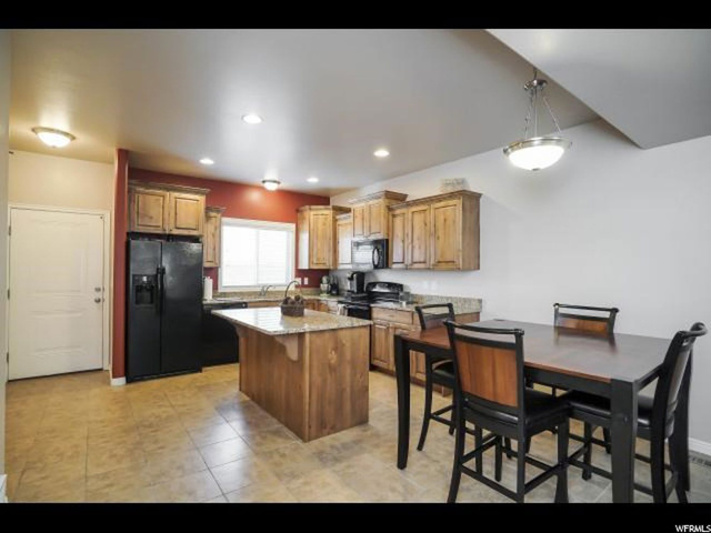 490 E 700 S #524, Clearfield, UT 84015 — photo 6