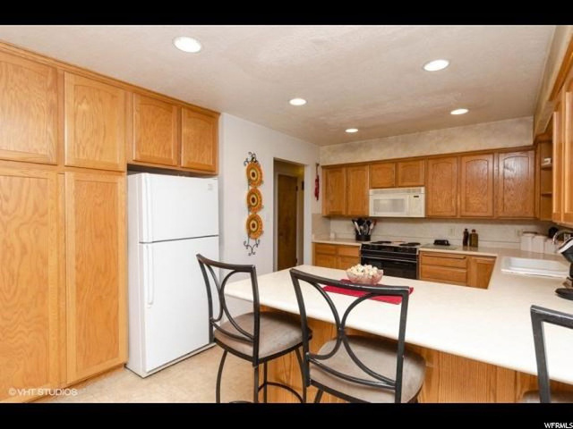 2185 S Elaine Dr, Bountiful, UT 84010 — photo 8