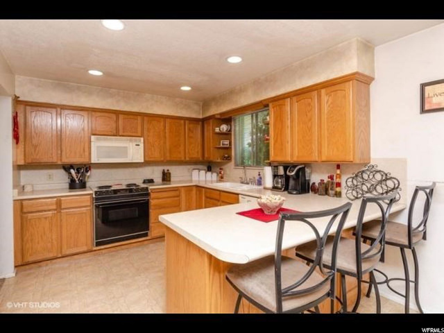 2185 S Elaine Dr, Bountiful, UT 84010 — photo 7