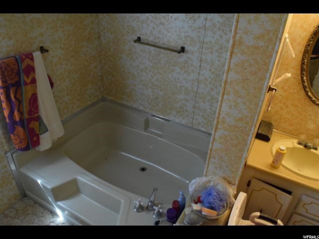 335 E Bench Rd, Ferron, UT 84523 — photo 5