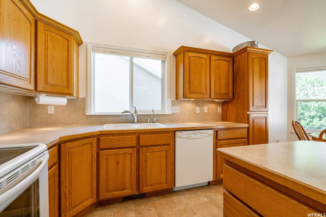 2215 N 515 E, North Ogden, UT 84414 — photo 9