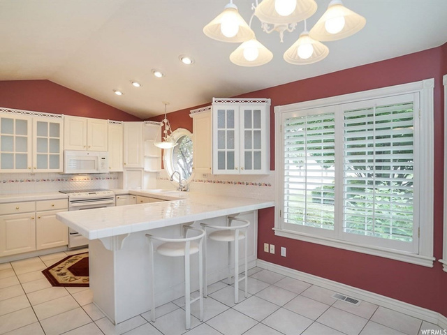 5493 S 200 E, Washington Terrace, UT 84405 — photo 11