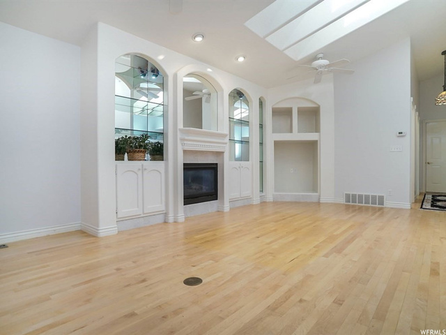 5493 S 200 E, Washington Terrace, UT 84405 — photo 4