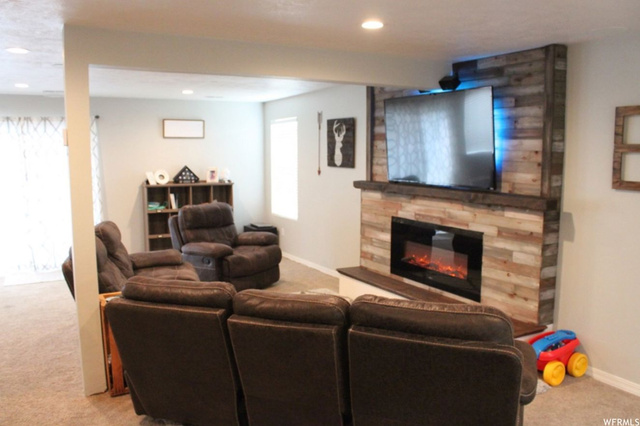 1872 S 575 E, Clearfield, UT 84015 — photo 8