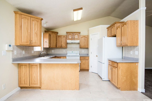 962 W Rainbow Dr, Logan, UT 84321 — photo 3