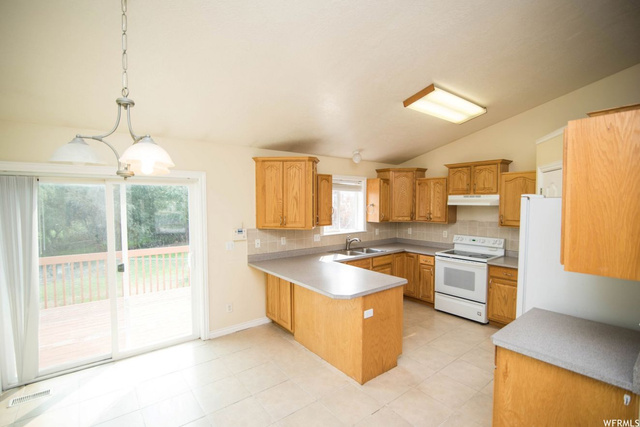 962 W Rainbow Dr, Logan, UT 84321 — photo 2