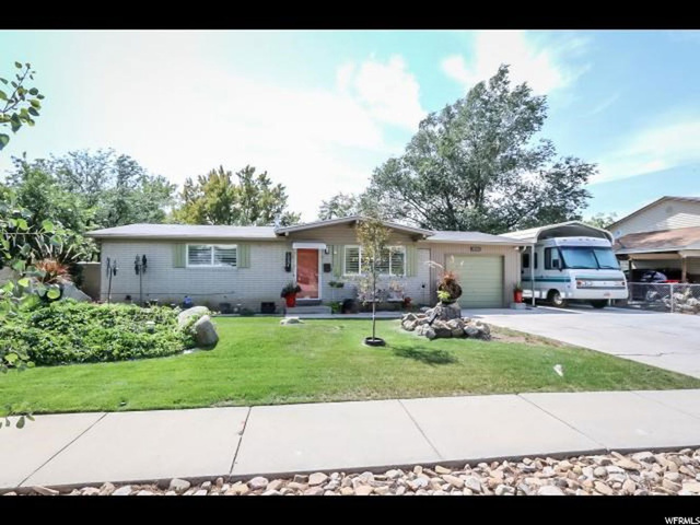 10504 S Violet Dr E, Sandy, UT 84094 — photo 2