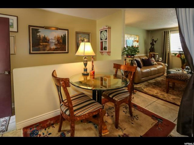 10504 S Violet Dr E, Sandy, UT 84094 — photo 8