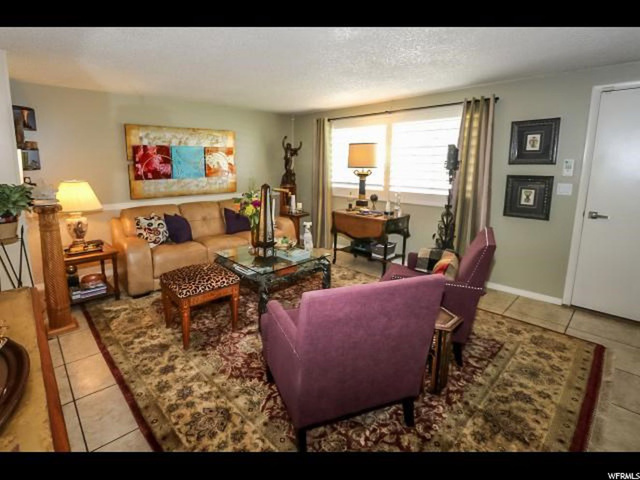 10504 S Violet Dr E, Sandy, UT 84094 — photo 3