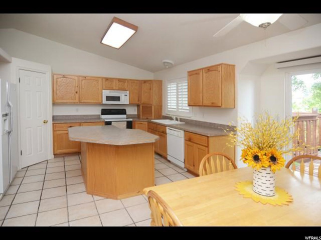 2389 W 2375 N, Clinton, UT 84015 — photo 8