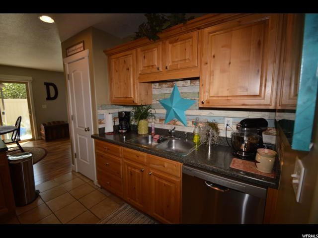 483 E 1525 N, North Ogden, UT 84414 — photo 11