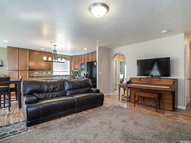 4581 W 5900 S, Hooper, UT 84315 — photo 6