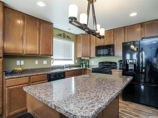4581 W 5900 S, Hooper, UT 84315 — photo 9