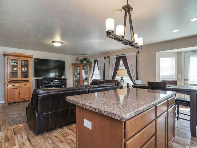 4581 W 5900 S, Hooper, UT 84315 — photo 11