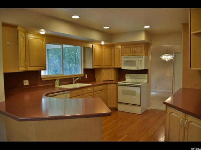 3034 E 9800 S, Sandy, UT 84092 — photo 10