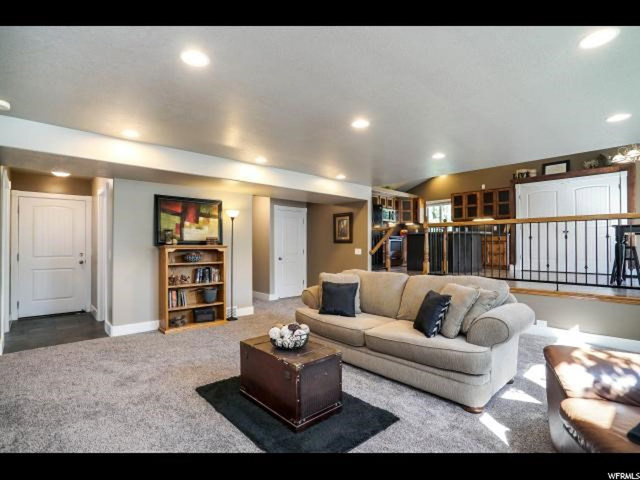 1124 N 780 W, Clinton, UT 84015 — photo 3