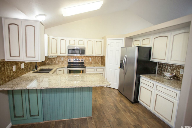 2883 W 2415 N, Clinton, UT 84015 — photo 11
