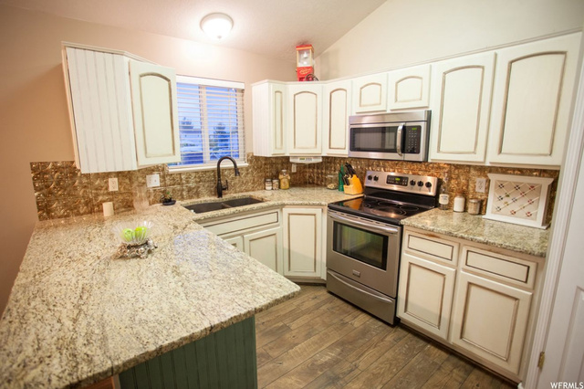 2883 W 2415 N, Clinton, UT 84015 — photo 7