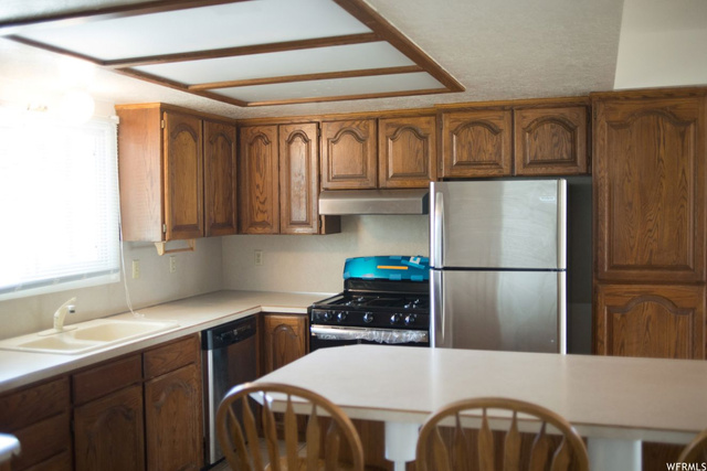 185 S Main St, Hyde Park, UT 84318 — photo 6