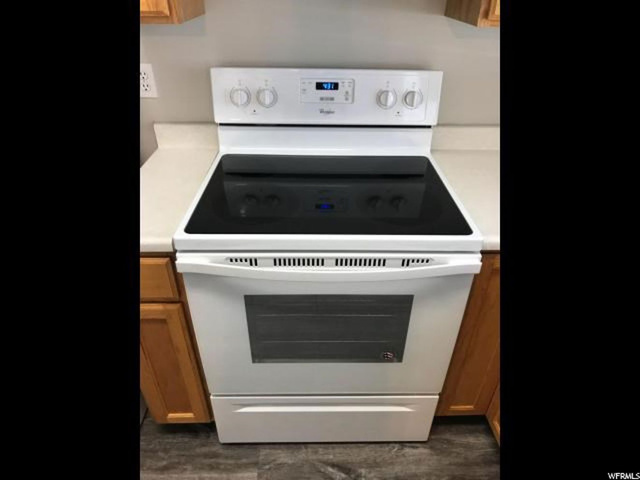 348 S 1050 E, Layton, UT 84041 — photo 9