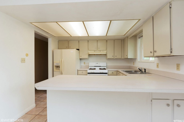 2460 W 4800 S, Roy, UT 84067 — photo 8