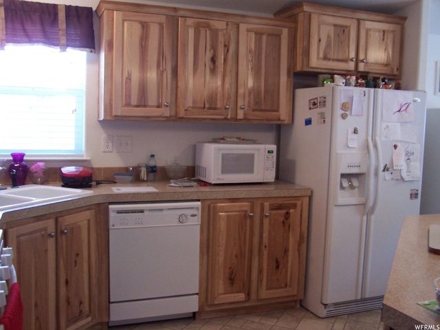 219 E Crusader Dr S, Murray, UT 84107 — photo 5