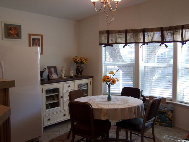 219 E Crusader Dr S, Murray, UT 84107 — photo 7