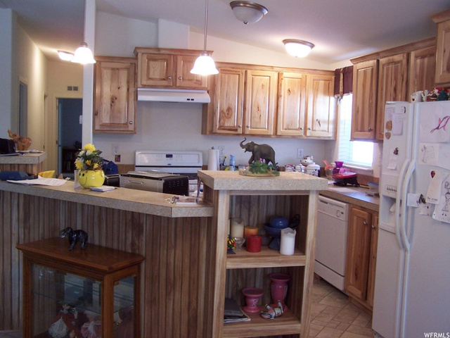 219 E Crusader Dr S, Murray, UT 84107 — photo 6