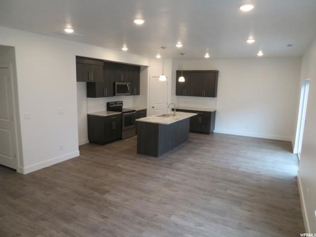 1381 E 380 S, Hyrum, UT 84319 — photo 2