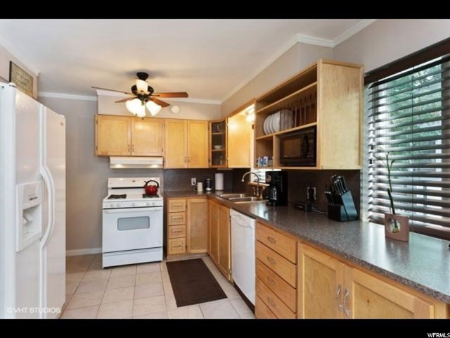225 W Center St, Bountiful, UT 84010 — photo 5