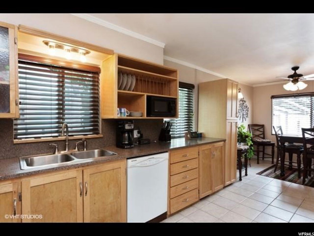 225 W Center St, Bountiful, UT 84010 — photo 6