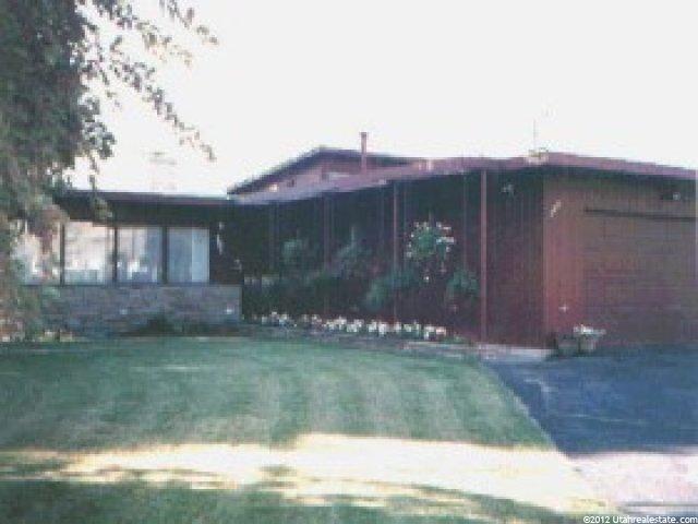 585 River Heights Blvd, River Heights, UT 84321 — photo 2
