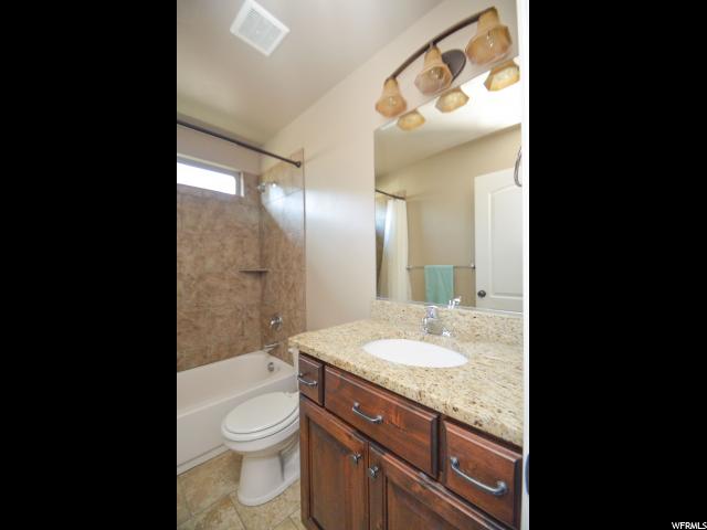 429 N 1025 E, Layton, UT 84040 — photo 9