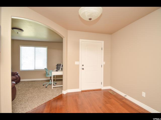 429 N 1025 E, Layton, UT 84040 — photo 4