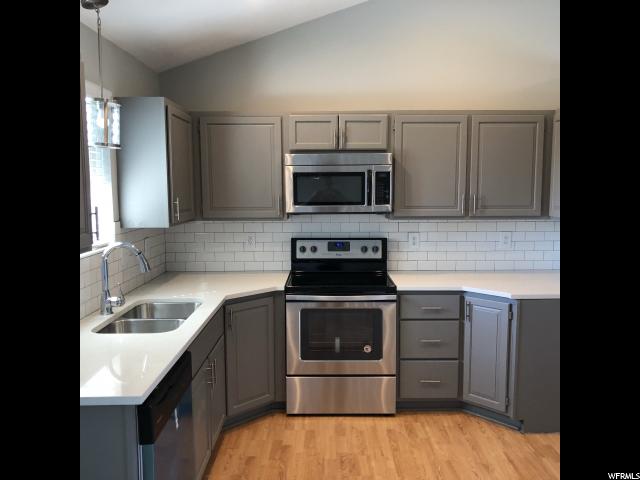 727 N 1420 W, Clinton, UT 84015 — photo 5