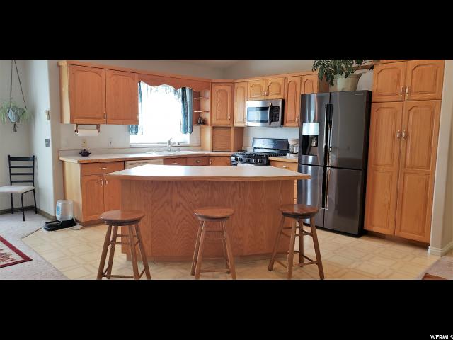 110 N 500 E, Levan, UT 84639 — photo 9